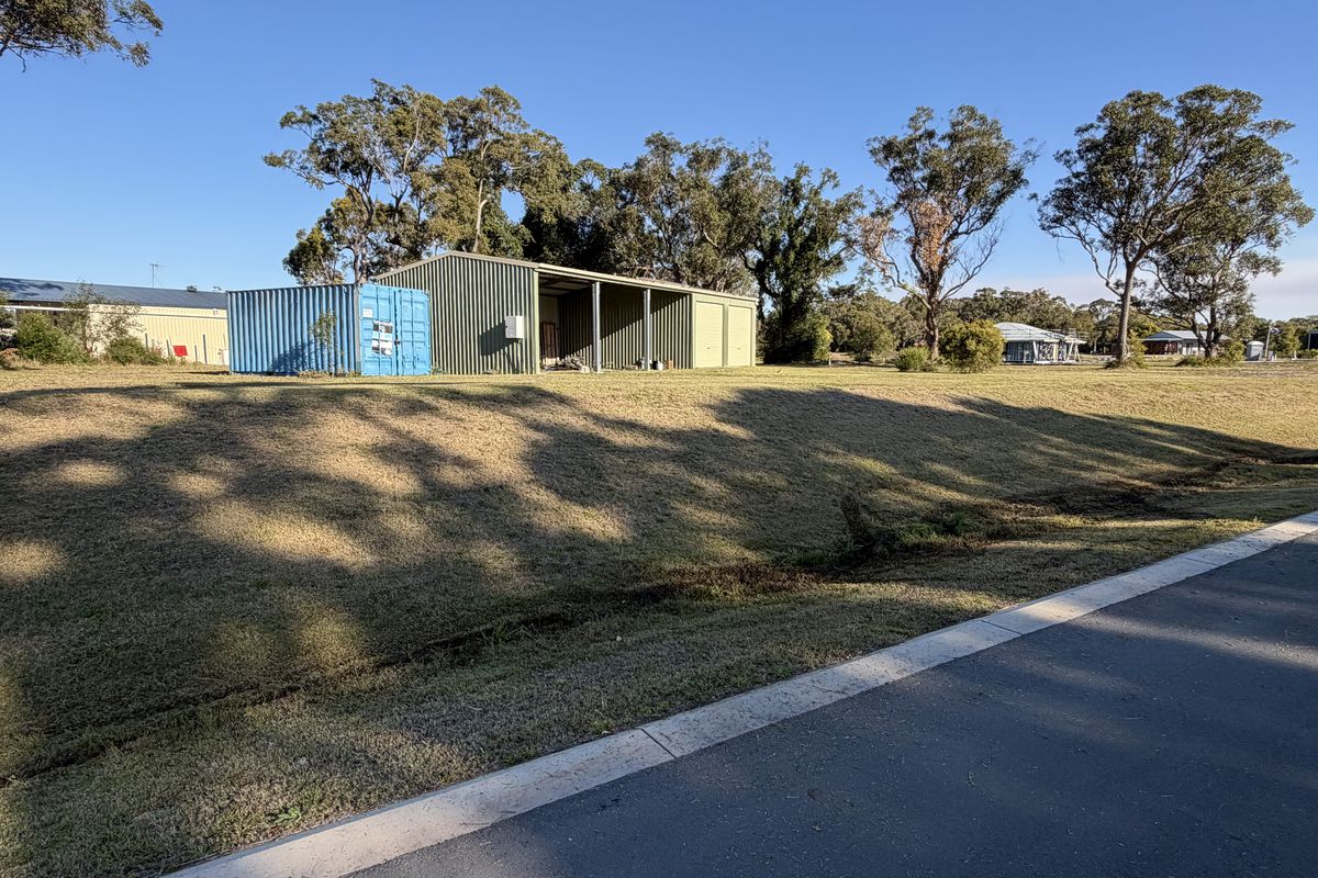 2 Curlew Court, Poona