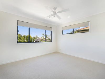 2 / 21 Mason Street, Southport