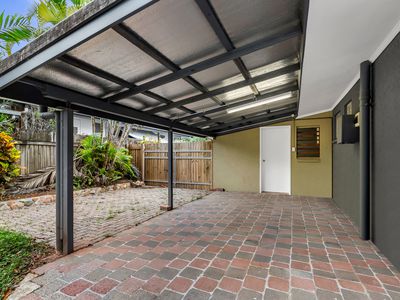 3 Peridot Street, Bayview Heights
