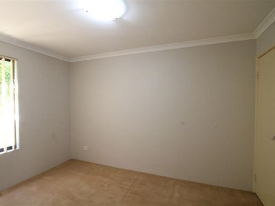 4 / 24 Windemere cres, Nollamara