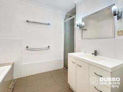 10 Wilkins Street, Dubbo