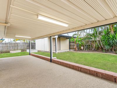 10 Vassallo Drive, Glenella