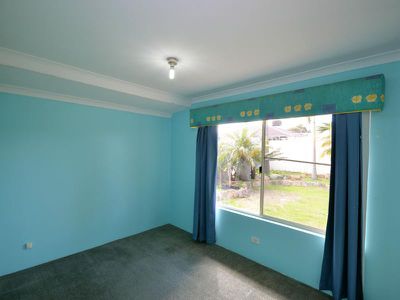 27 Carpenteria Crescent, Kenwick