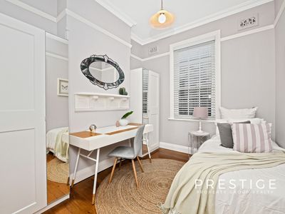 4 Perrys Avenue, Bexley