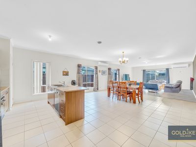 4 Kayla Avenue, Tarneit