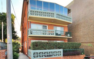 5 / 158 Beach Street, Coogee