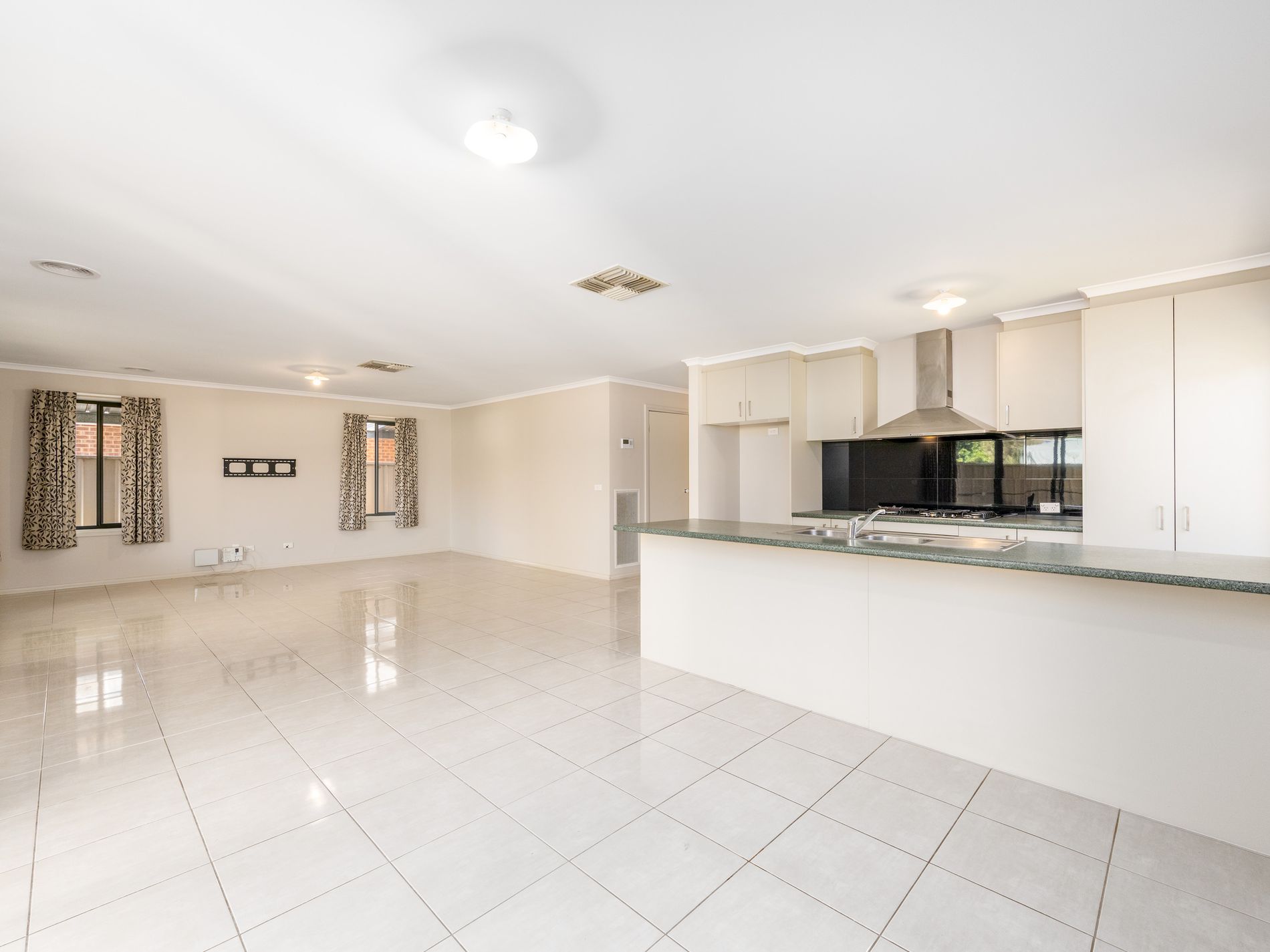 34 Nightingale Way, Shepparton