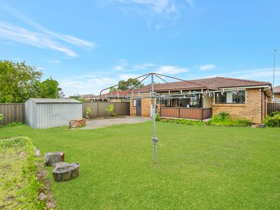 7 Hanna Avenue, Lurnea