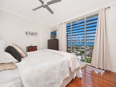 15 Hillside Crescent, Townsville City