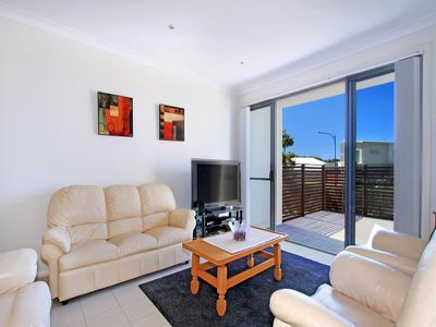 2 / 1 Saltwater Avenue, Shell Cove
