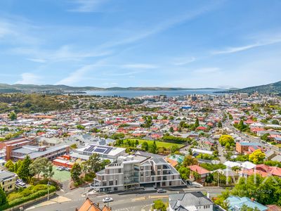 L107 / 431 Elizabeth Street, North Hobart