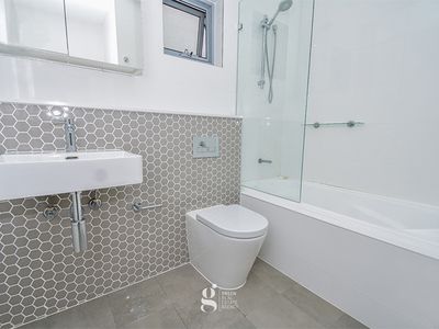 3 / 7 Essex Street, Epping