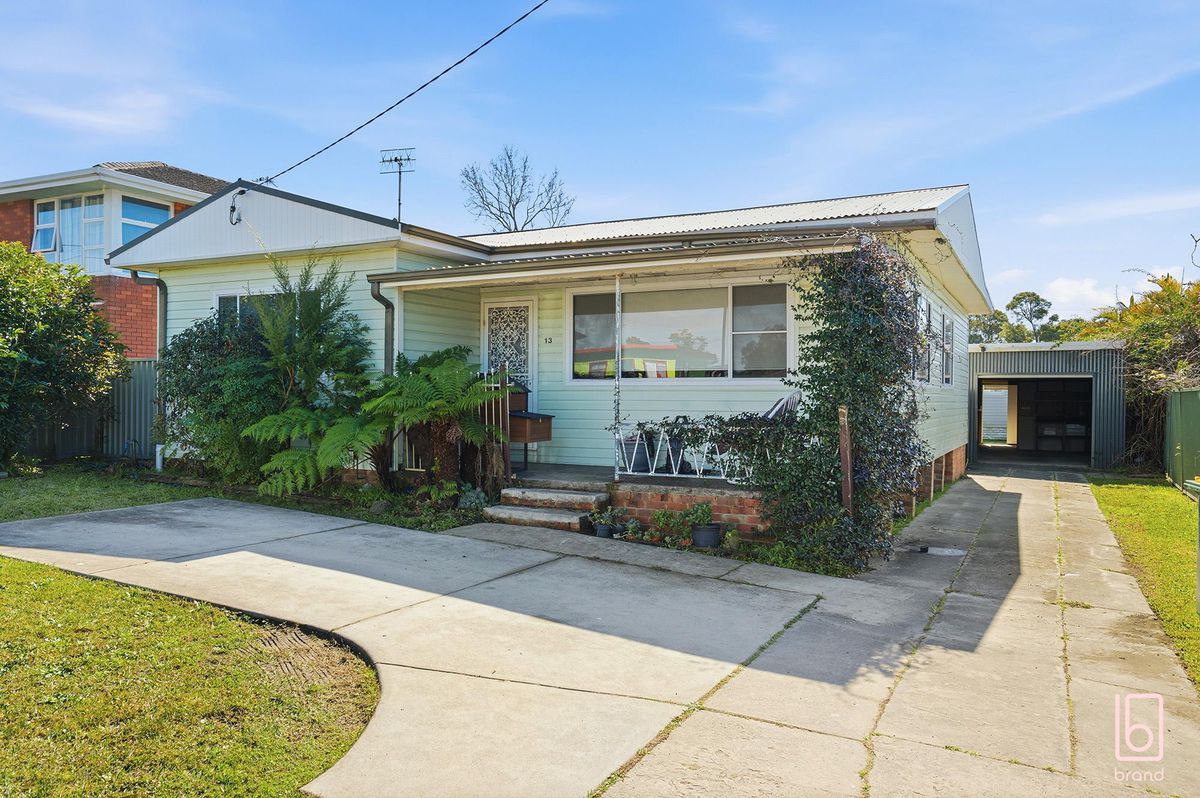 13 & 13A Manuka Parade, Gorokan