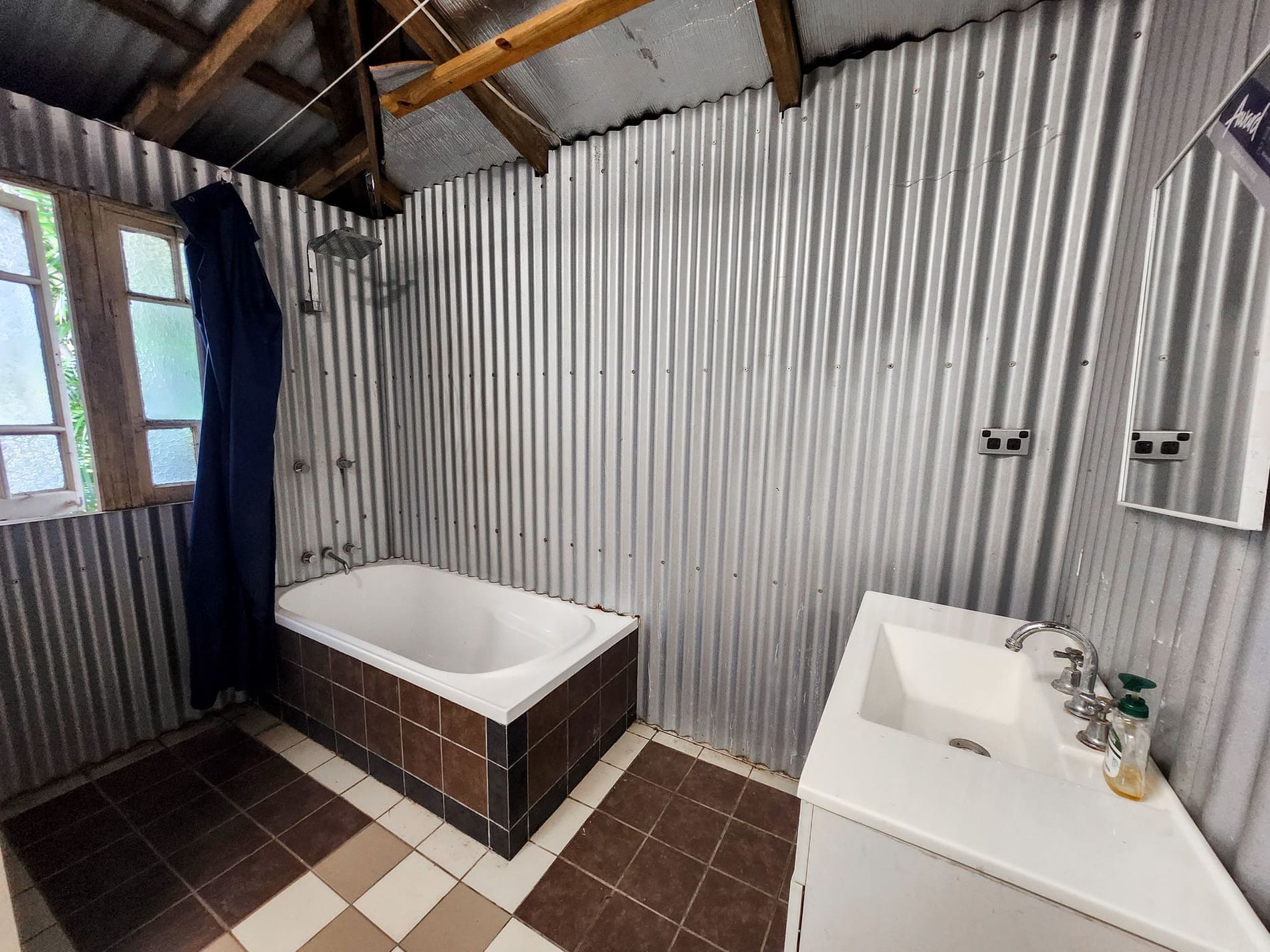 22 Helen Street, Cooktown