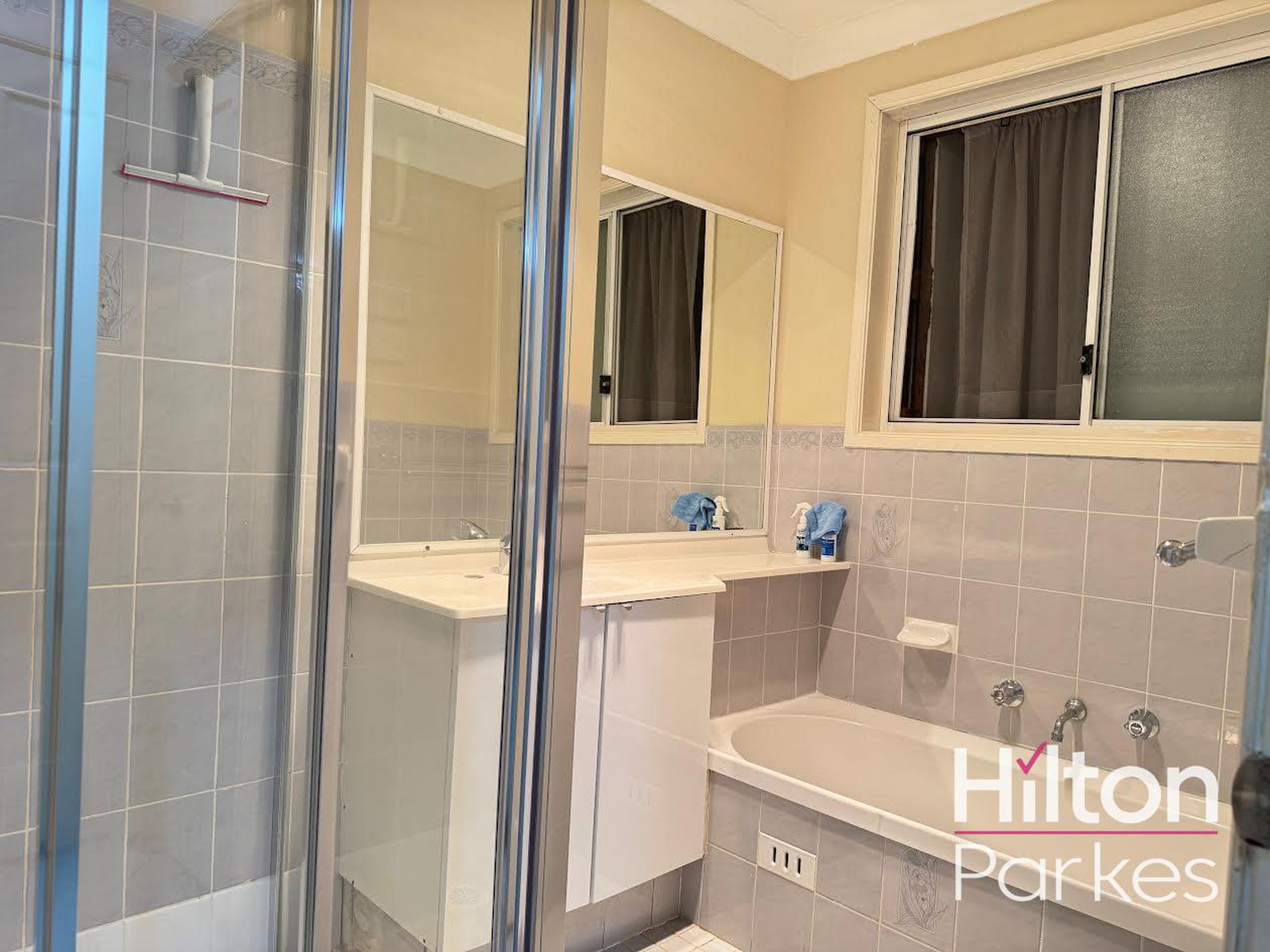 9 Alpin Grove, Oakhurst