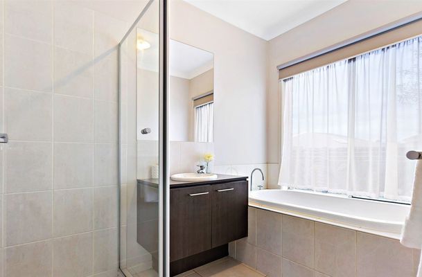 1 Brickwood Circuit, Craigieburn