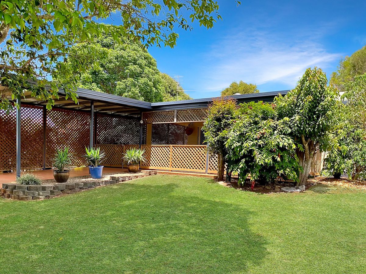 31 Danzer Drive, Atherton