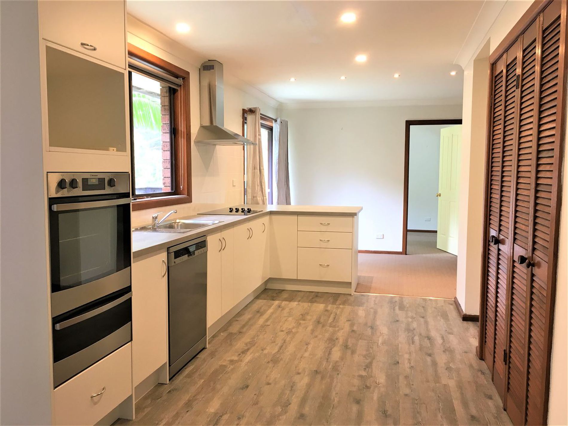 53 Wyoming Avenue, Burrill Lake