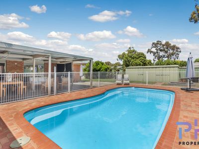 2 Windsor Court, Kangaroo Flat