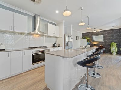 10 Greenock Rd, Baldivis
