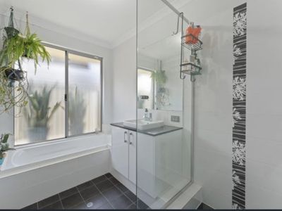 10 Greenock Rd, Baldivis