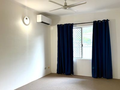 3 / 2 Minorelli Court, Gray