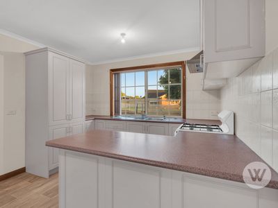 1 / 2 Avalon Road, Marion