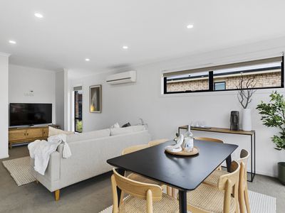 1 / 33 Beach Road, Margate