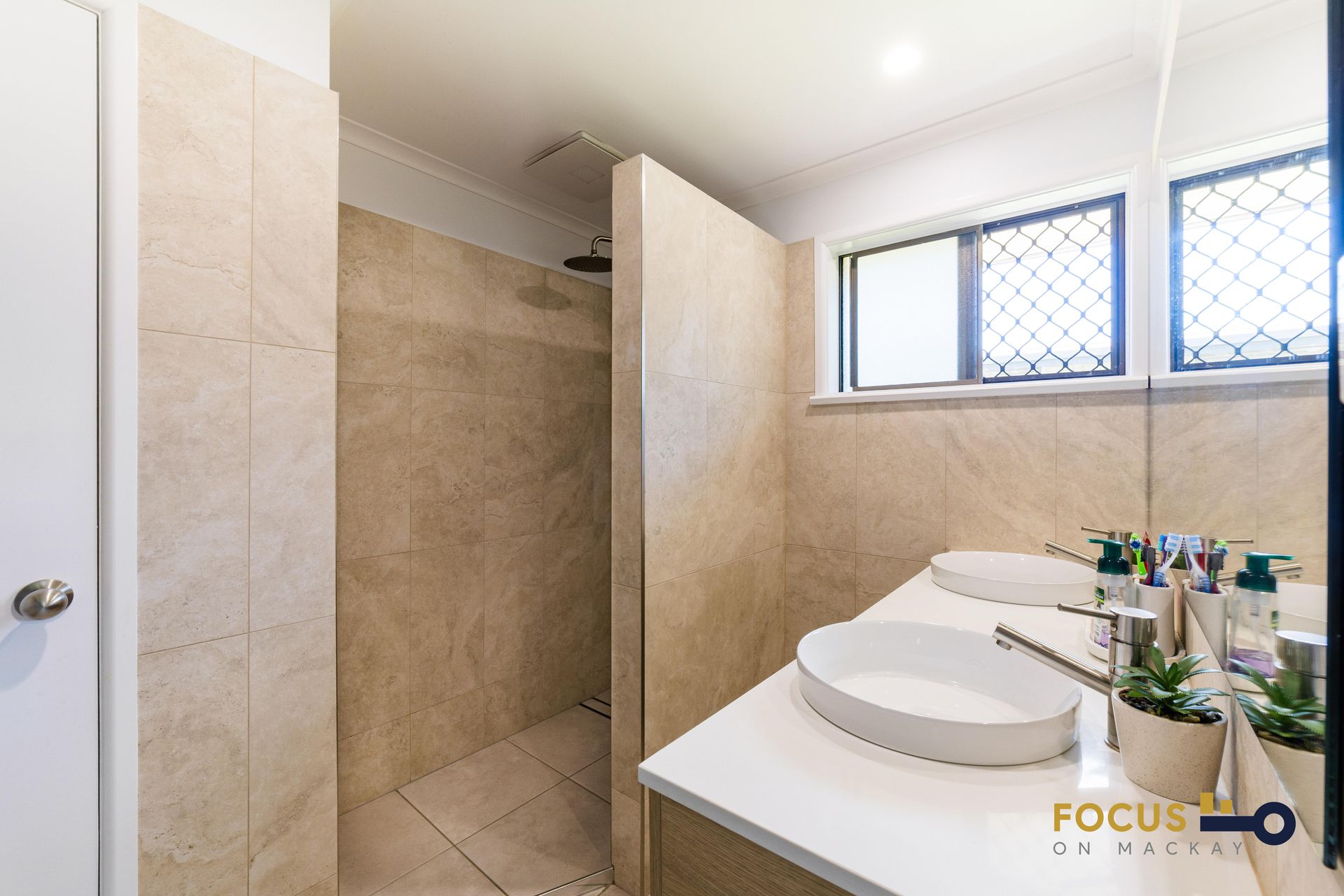 8 Tolcher Street, Mount Pleasant