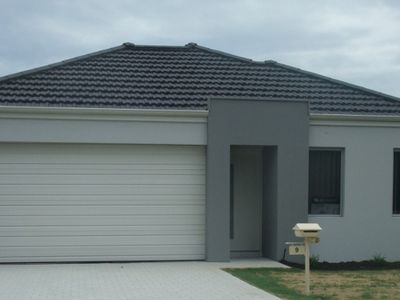 9 Canterbury Court, Nollamara