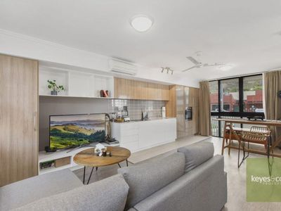 4 / 5 Kingsway Place, Townsville City