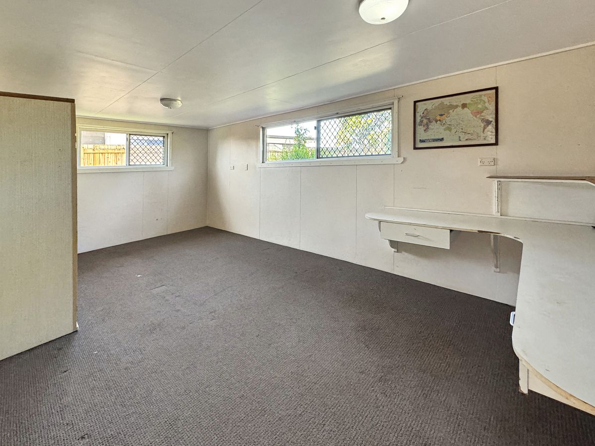 6 CANOPUS CIRCUIT, Atherton