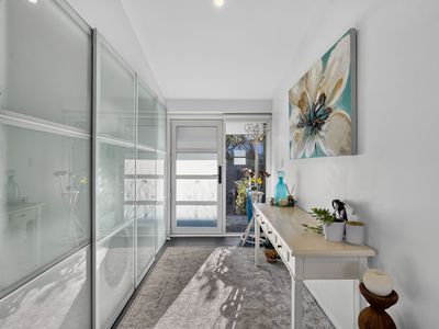 1/64 Seaview Road, Castor Bay