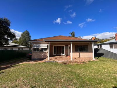 64 Sterling Street, Dubbo
