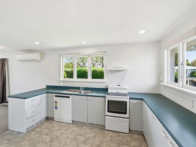 15 Wychwood Crescent, Bishopdale