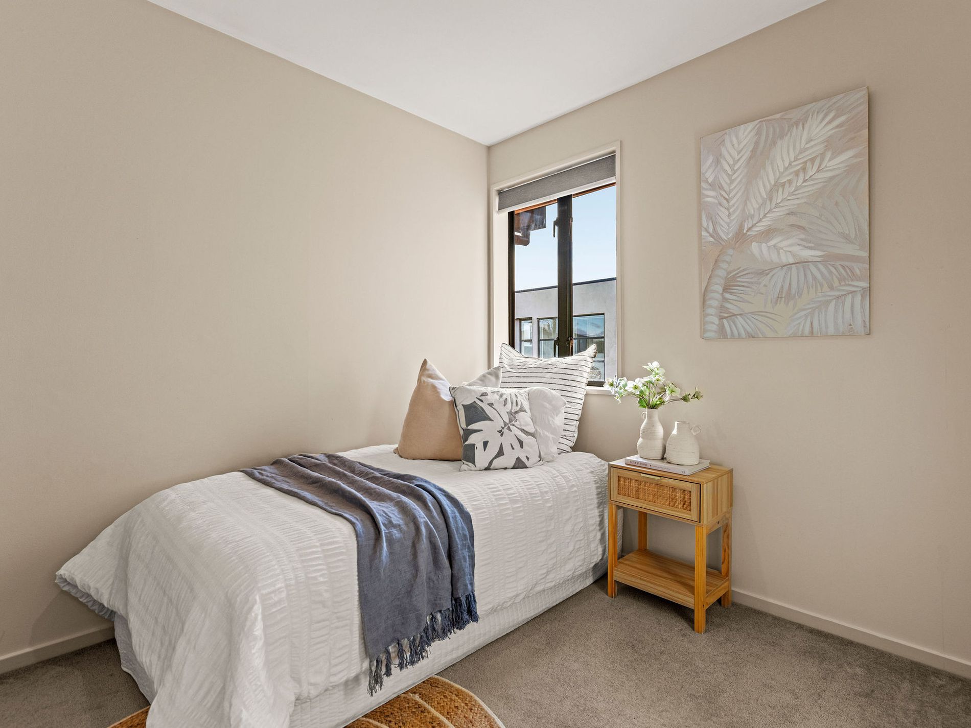 2 / 384 Madras Street, City Centre