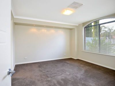 38 Geoffrey Stokes Parade, Kalgoorlie