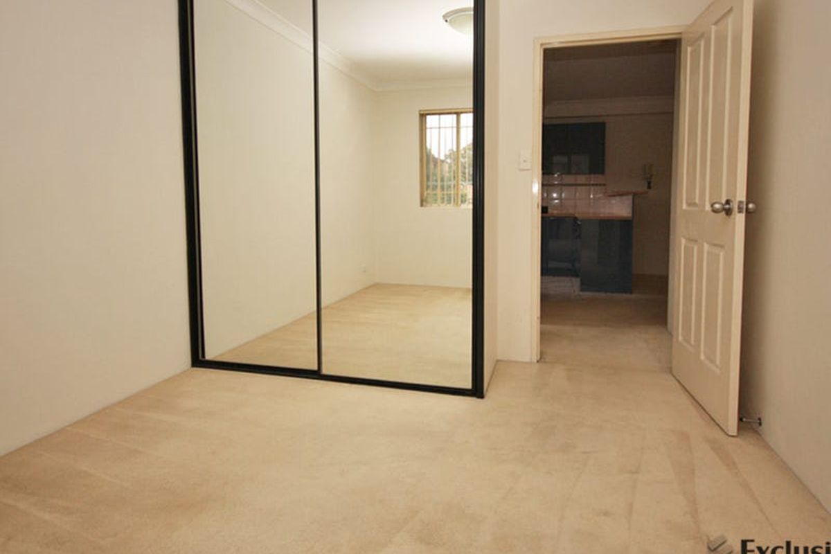 8-12 Hornsey Road, Homebush West