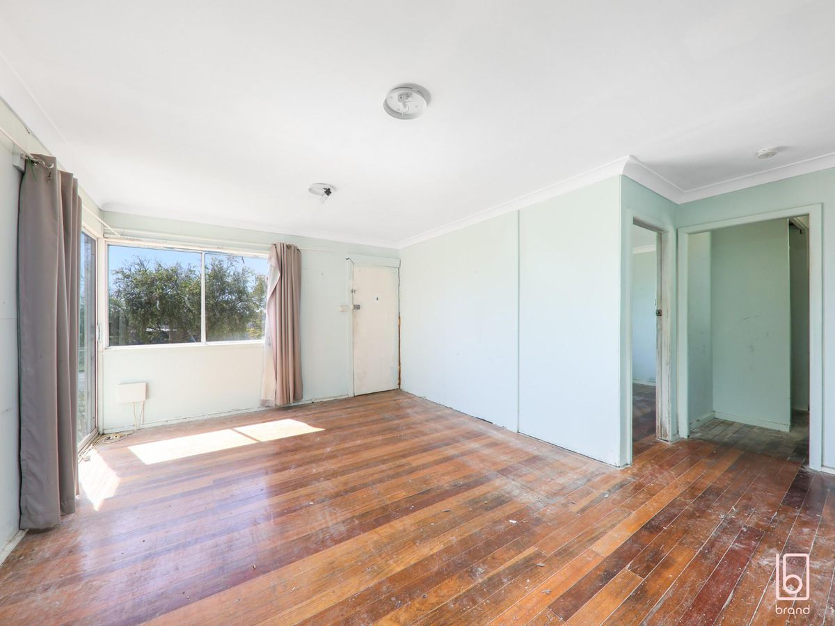 37 Brooke Avenue, Killarney Vale