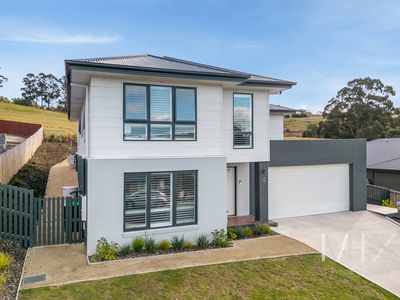12 Apolline Drive, Kingston