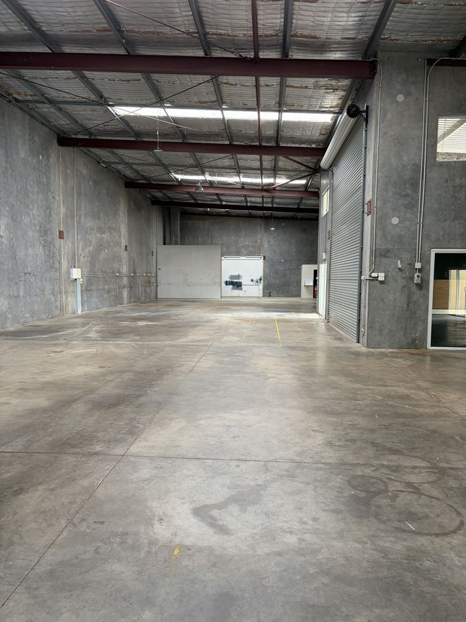 1 / 18 Tectonic Crescent, Kunda Park