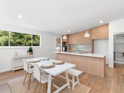 6B Seaview Way, Long Beach