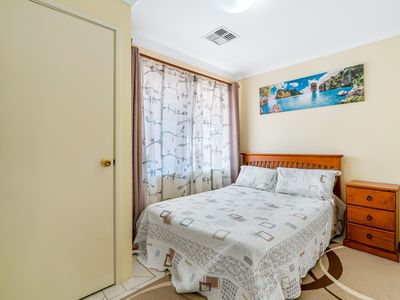 29 Gentle Circle, South Guildford