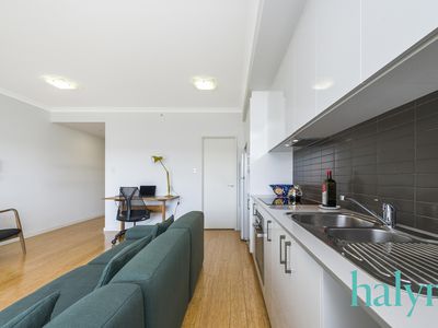 10 / 33 Newcastle Street, Perth