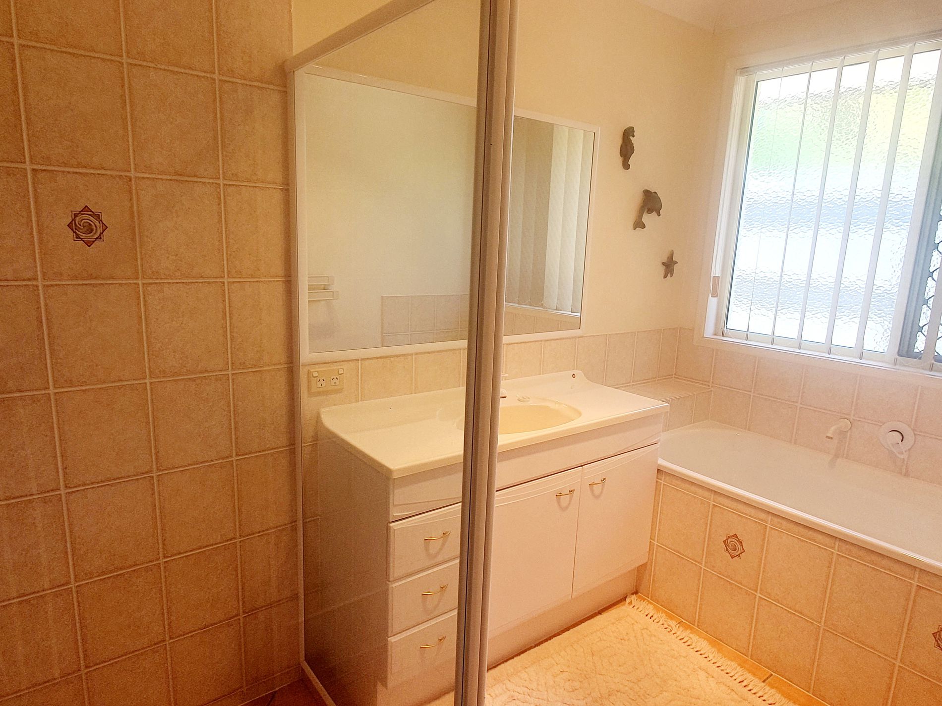 12 Talara Court, Tewantin