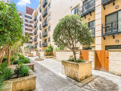 310 / 2 St Georges Terrace, Perth