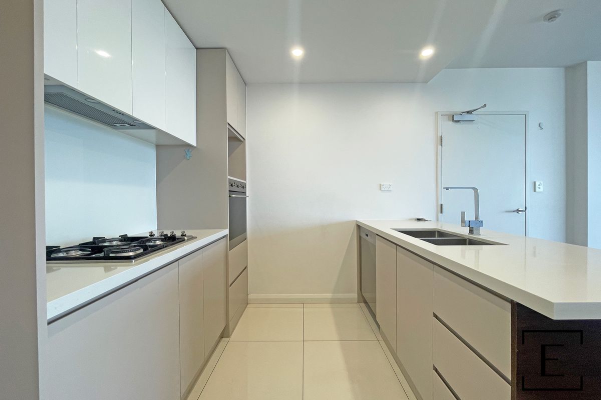 807 / 4 Smallwood Avenue, Homebush