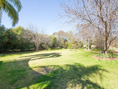 22 Pine Knoll Drive, Dubbo