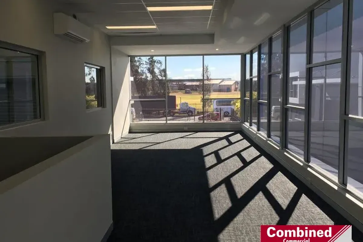 2 & 3 / 22 Sedgwick Street, Smeaton Grange