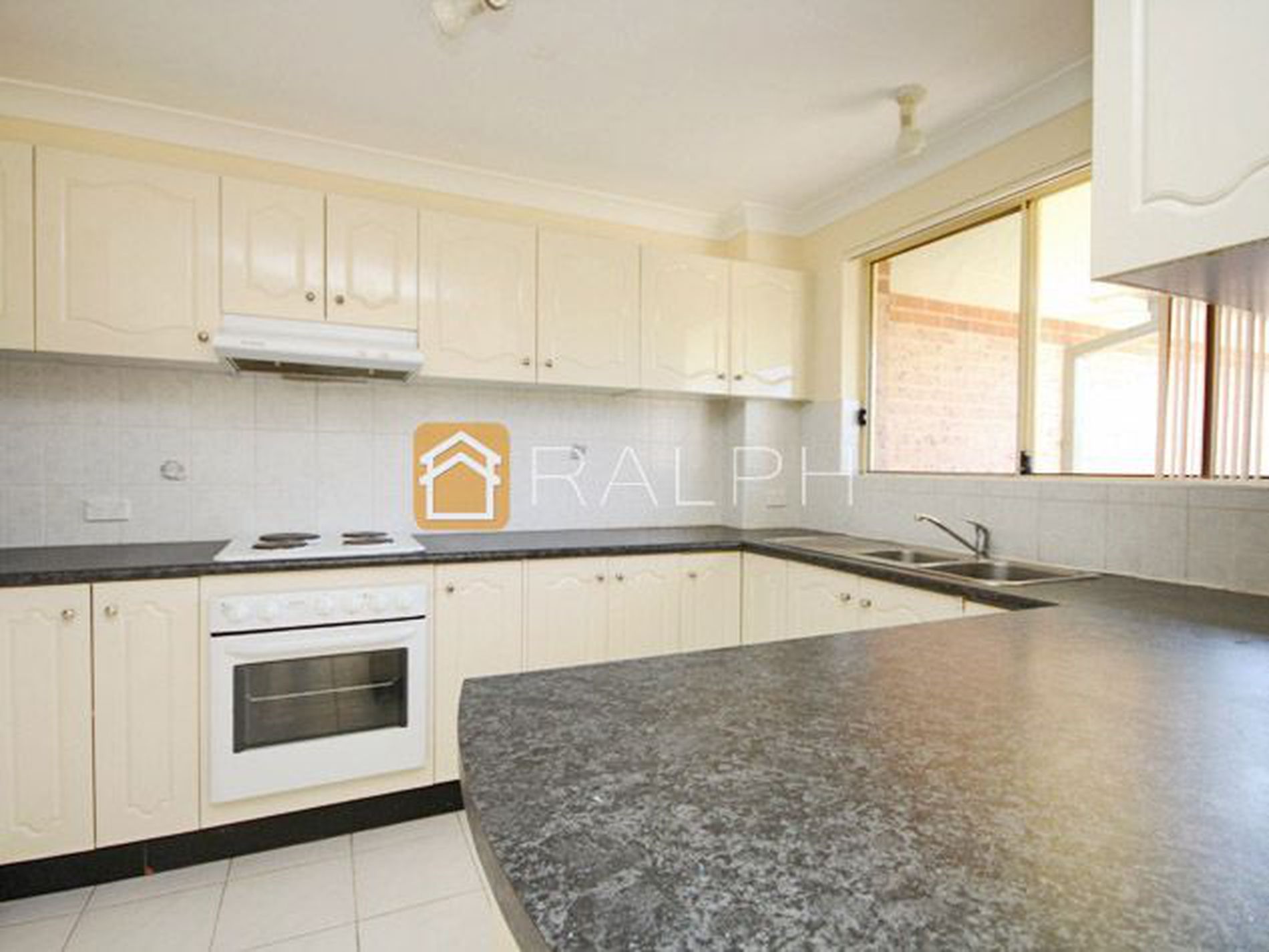 11 / 48 Denman Avenue, Wiley Park